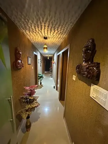 male to male body massage in vile parle