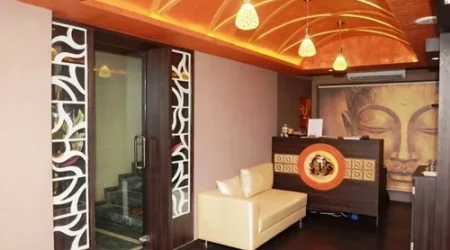 Male to Male Spa in Vile Parle